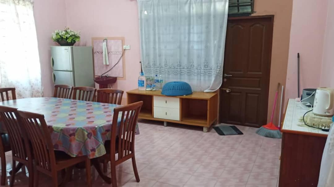 Homestay Zahra Sri Bayu Cherang Ruku Eksteriør billede